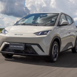 BYD bate mais um recorde em maio, ultrapassa Toyota e já é a 4ª marca que mais vende veículos no Brasil