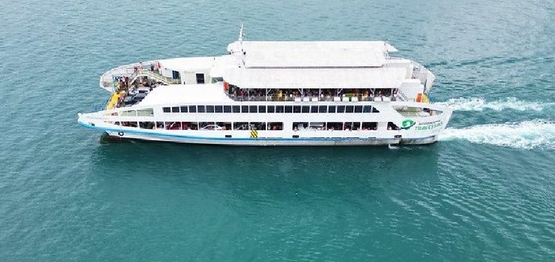 Fila para embarque no ferry-boat chega a 3h nesta sexta em Salvador