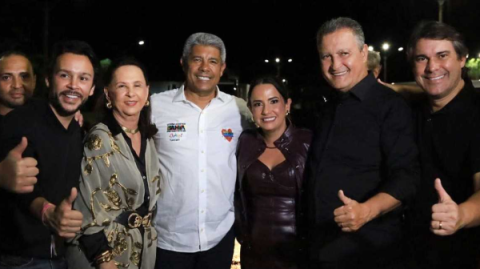 Governador Jerônimo prestigia São Pedro de Ipiaú e reforça apoio à cultura baiana