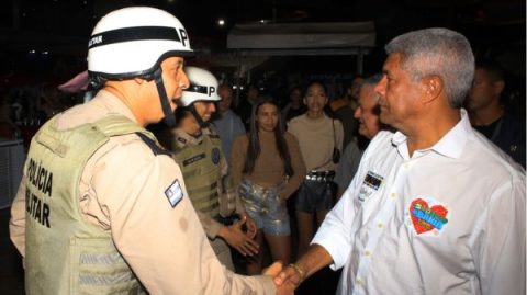 Jerônimo prestigia Festsol e inicia agenda dos festejos juninos no interior da Bahia