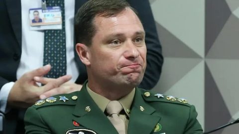 Mauro Cid diz ao STF que Bolsonaro recebeu, leu e pediu alterações na minuta do golpe