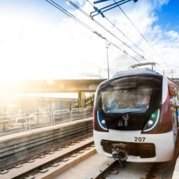 Governo da Bahia garante gratuidade no metrô para estudantes durante o Enem 2025