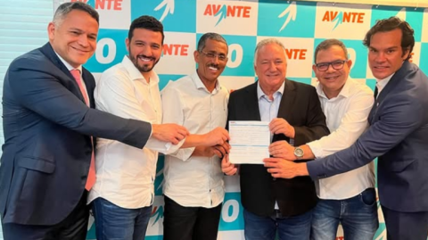 Prefeito de São Miguel das Matas, Baleia, filia-se ao Avante de Carletto e fortalece base de Jerônimo Rodrigues