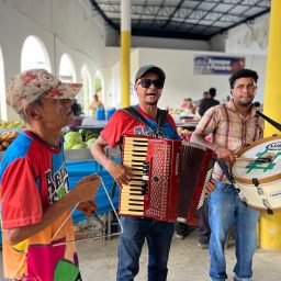 Trio de forrozeiros dá início ao clima de São João em Wenceslau Guimarães
