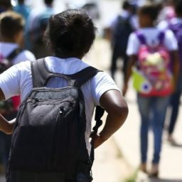 84,5% dos professores proíbem alunos de irem ao banheiro