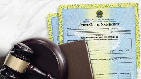 Mulher consegue autorização na justiça para retificação do nome