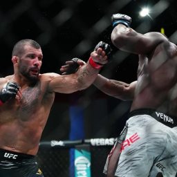Com versão striker, Rodolfo Vieira surpreende e volta a vencer no UFC Vegas 108