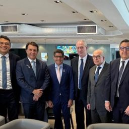 Encontro entre ACM Neto e Ciro Gomes em Brasília agita bastidores da política baiana