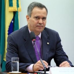 Félix Mendonça cobra governo Lula por apoio à Bahia em meio a tarifaço de Trump