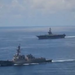 Navios de guerra dos EUA chegam ao sul do Caribe; Venezuela fala em ‘campanha terrorista’