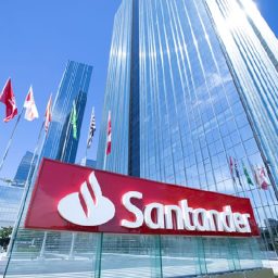 Santander lança o programa de Trainee 2026 e oferece salário de até R$ 9,2 mil