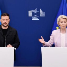 Zelensky admite possibilidade de negociar territórios com a Rússia para alcançar a paz