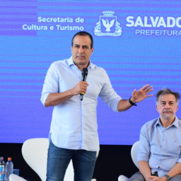 Bruno Reis celebra retorno do Viver Salvador, evento que transforma o Centro em palco cultural