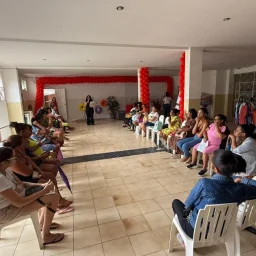 Prefeitura de Valença entrega enxovais a gestantes assistidas pelos CRAS