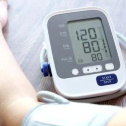 Brasil atualiza regras, e pressão 12 por 8 passa a ser considerada pré-hipertensão