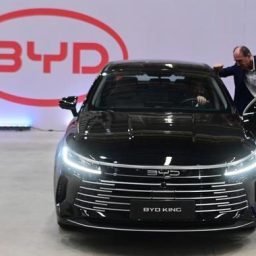 BYD alcança a 1º posto das vendas no varejo em abril; Fiat lidera em todos os canais