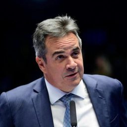 Ciro Nogueira diz que Eduardo nos EUA foi ‘prejuízo gigantesco’ e pede decisão de Bolsonaro em 2025