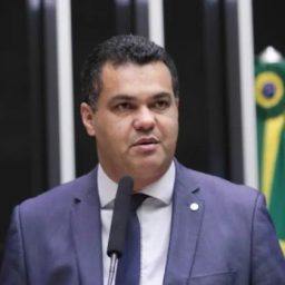 Dal Barreto é liberado após depor e diz confiar na Justiça após ser alvo de operação da PF