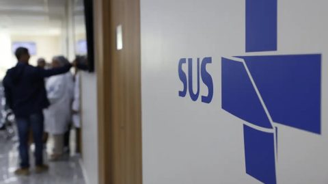 SUS supera 360 mil leitos e registra expansão da rede pública após década de queda