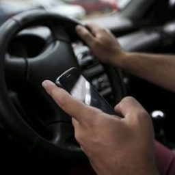 Número de brasileiros que trabalham por aplicativo cresceu 25,4% em 2024