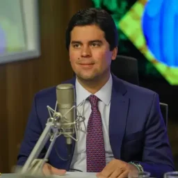 PP afasta ministro que decidiu permanecer no governo Lula