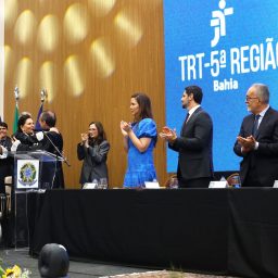 Desembargadores do TJBA prestigiam a posse da nova Mesa Diretora do TRT5