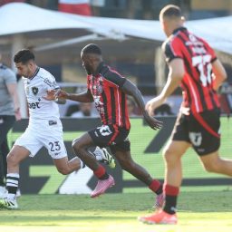 Vitória empata com o Botafogo no Barradão e pode voltar para o Z-4