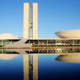 Câmara e Senado têm avaliação negativa recorde, aponta PoderData