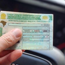 Contran aprova resolução que retira exigência de autoescola para CNH