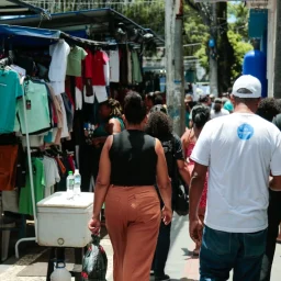 Mais da metade dos baianos trabalha na informalidade, aponta IBGE