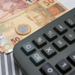 Arrecadação federal atinge marca histórica de R$ 2,89 trilhões em 2025