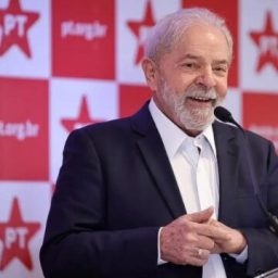 Lula curte Carnaval de Salvador ao lado de aliados e lideranças do PT