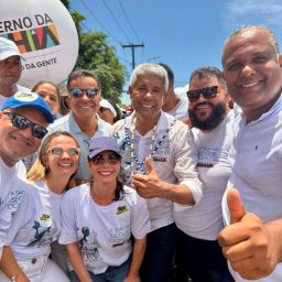Prefeito Sandro Futuca e governador Jerônimo participam da Lavagem do Bonfim em Salvador