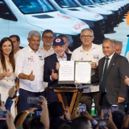 Ao lado de Lula, Jerônimo anuncia mais de R$ 300 milhões do PAC Saúde na Bahia