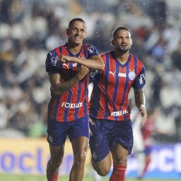 Com golaço de Juba, Bahia vence o Vasco e assume vice-liderança no Brasileirão