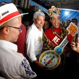Governador destaca impacto econômico do Carnaval da Bahia durante abertura oficial da folia em Salvador
