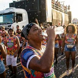 Nutrição e cuidados com o corpo ajudam a atravessar o Carnaval com mais saúde