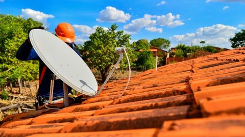 Caravana Brasil Antenado inicia percurso pela Bahia para instalar antenas digitais gratuitas