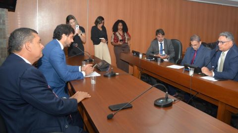 Seca e cacau voltam a dominar debate na Comissão de Agricultura da ALBA