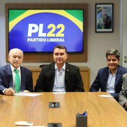 Filiação de Aroldo Cedraz ao PL reúne ACM Neto, Flávio Bolsonaro e Valdemar em Brasília