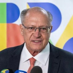 Geraldo Alckmin confirma saída do governo Lula