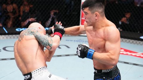 Imparável? Kevin Vallejos atropela Josh Emmett na luta principal do UFC Vegas 114