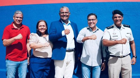 Ibirataia: Prefeito Sandro Futuca inaugura Unidade de Ensino Cívico-Militar no Colégio José Firmino da Silva