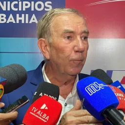 Prefeitos indicam presidente da UPB para compor chapa governista