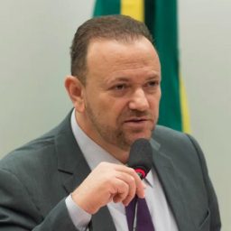 Presidente do PT minimiza empate entre Lula e Flávio Bolsonaro no Datafolha