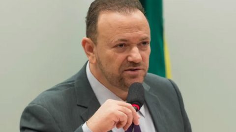 Presidente do PT minimiza empate entre Lula e Flávio Bolsonaro no Datafolha