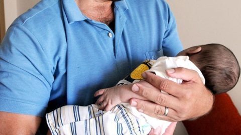 Senado aprova ampliação da licença-paternidade para até 20 dias