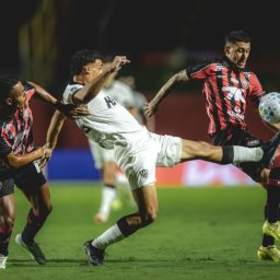 Vitória vence o Atlético-MG e salta na tabela do Campeonato Brasileiro