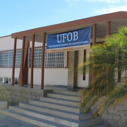 Concurso na Bahia oferece 29 vagas para professor com salários de até R$ 14 mil