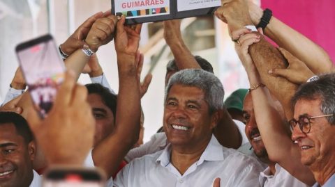 Governador autoriza obras de pavimentação asfáltica em Wenceslau Guimarães